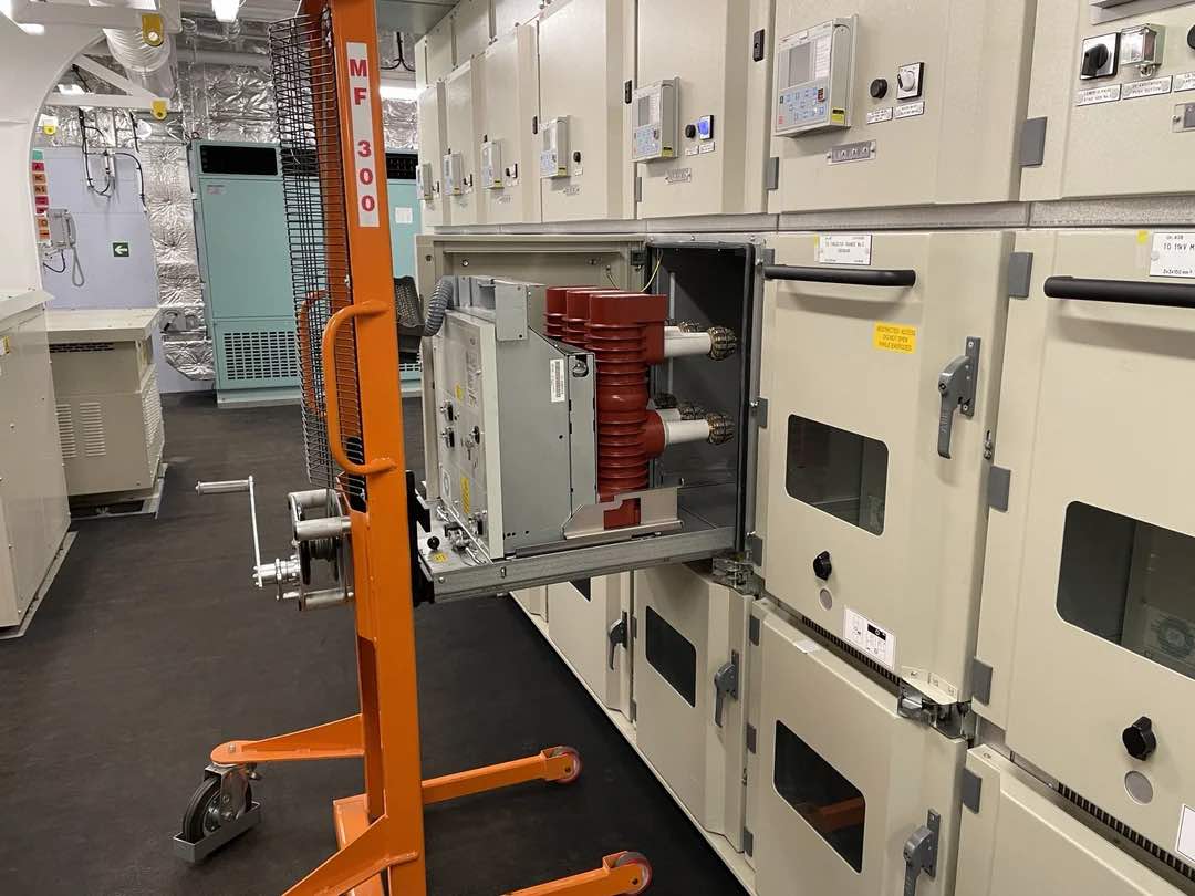 Partial discharge testing setup